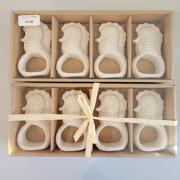FANCY TH@T GIFT & DECOR ♡ 2 Set of 4 White Sea Horse Napkin Rings - Picture 4 of 8